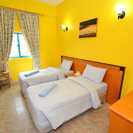 Dubai Youth Hotel Экстерьер фото