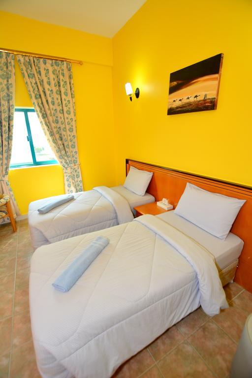 Dubai Youth Hotel Экстерьер фото