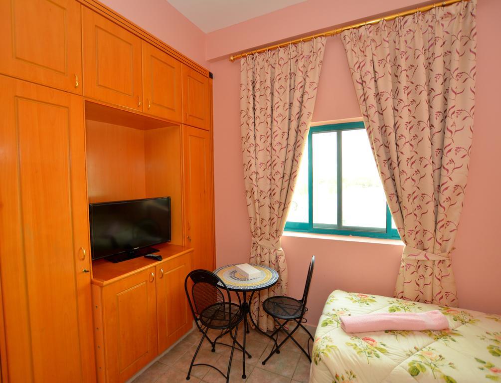 Dubai Youth Hotel Экстерьер фото